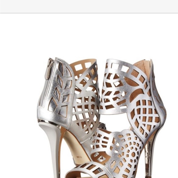 BCBG Maven High-Heel Laser-Cut,  SIZE 7, “NEW” - Picture 2 of 7